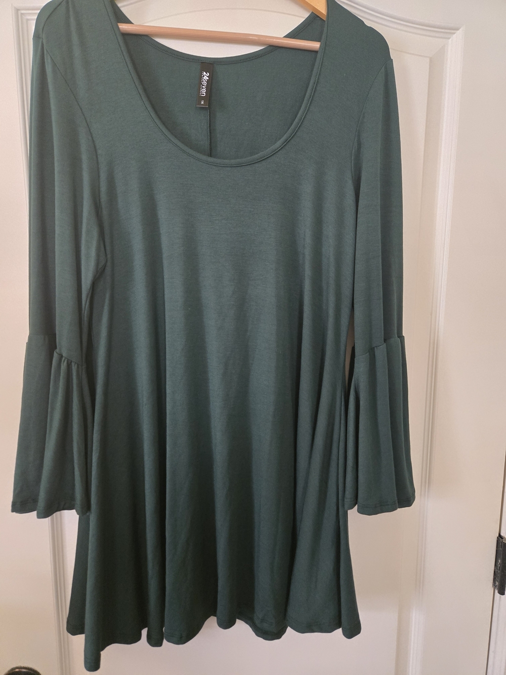 Women's Scoop Neck Flared Tunic in Forest Green